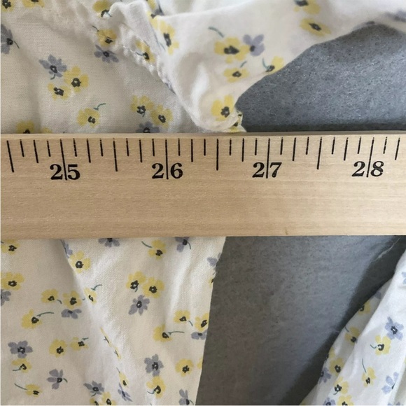 Claiborne White and Yellow Casual Button Down Shirt - Picture 13 of 16